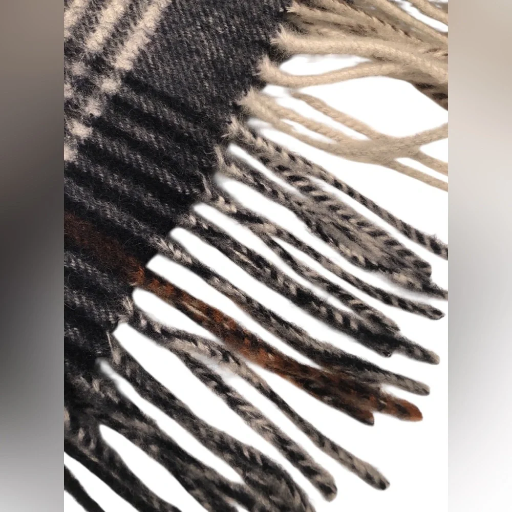NWT Nordstrom 100% Cashmere Men's Beige, Cream Gray Plaid Fringe Scarf